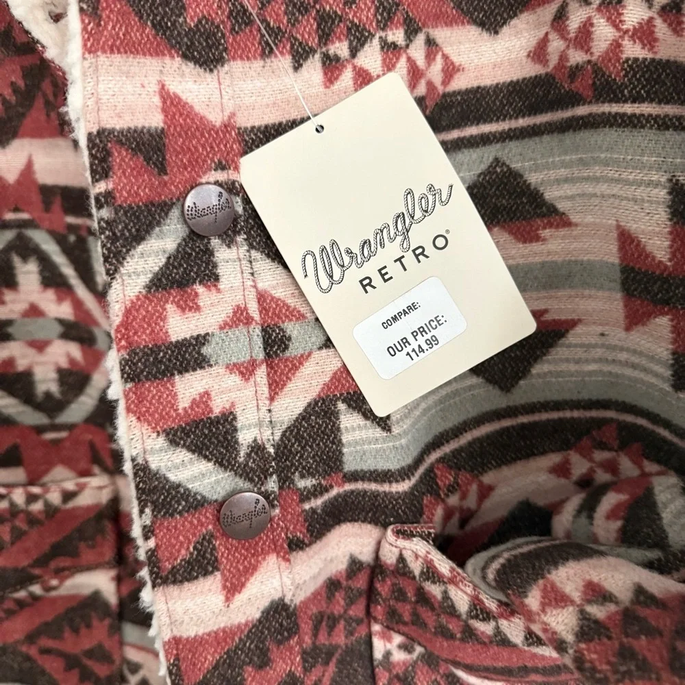WOMEN'S WRANGLER® SHERPA LINED JACQUARD BARN JACKET - Picture 5 of 8